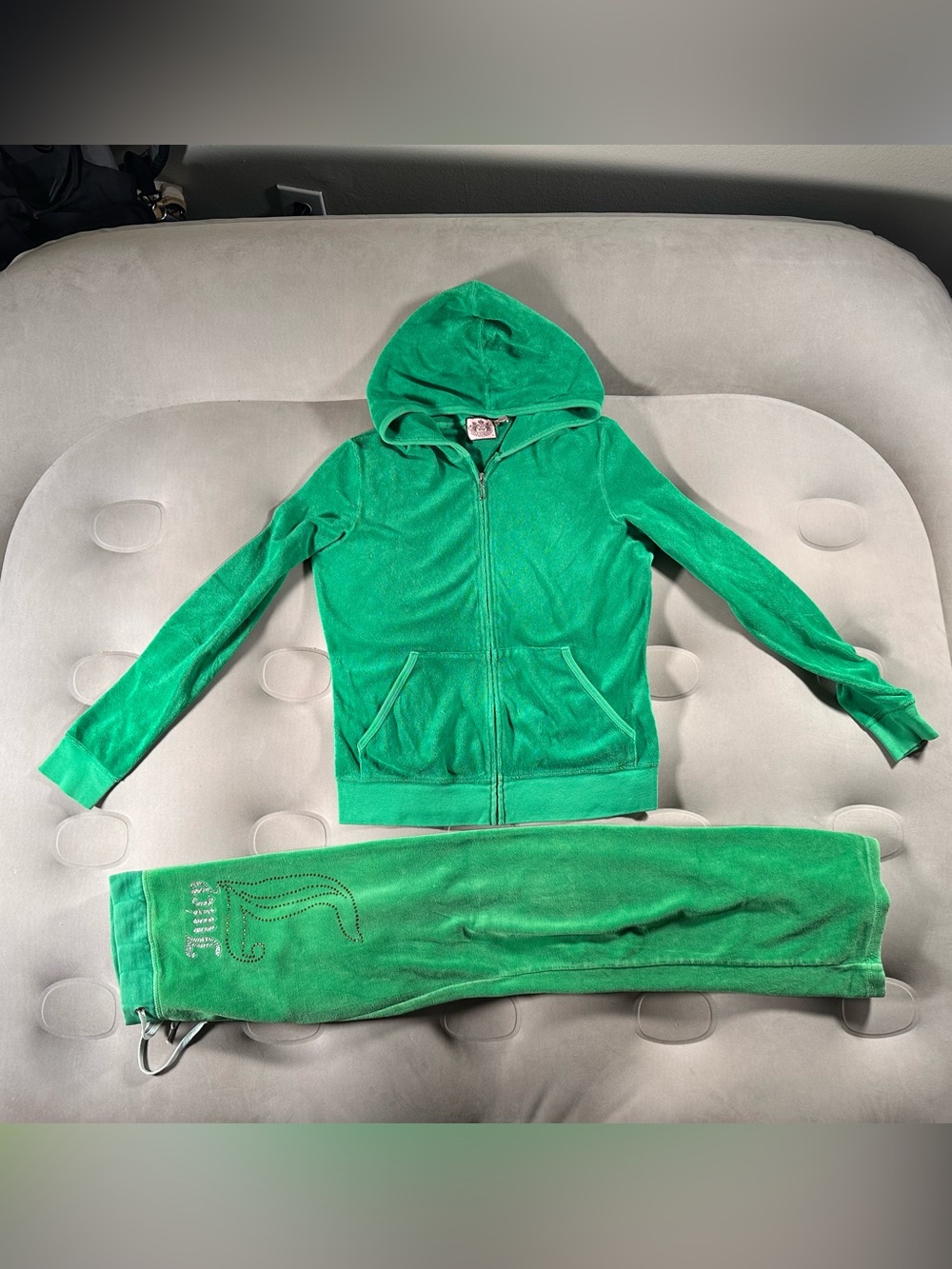 Juicy Couture Kelly Green Vintage Retro M/XL Velour Track Suit Y2K McBling 2000s